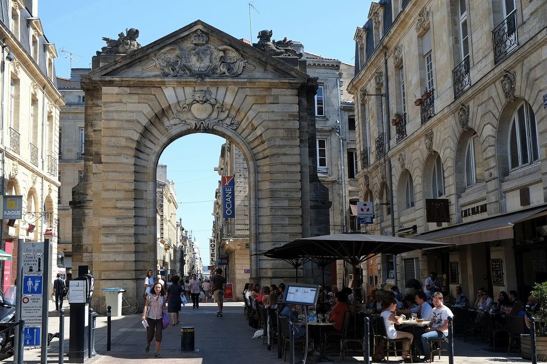 La porte Dijeaux